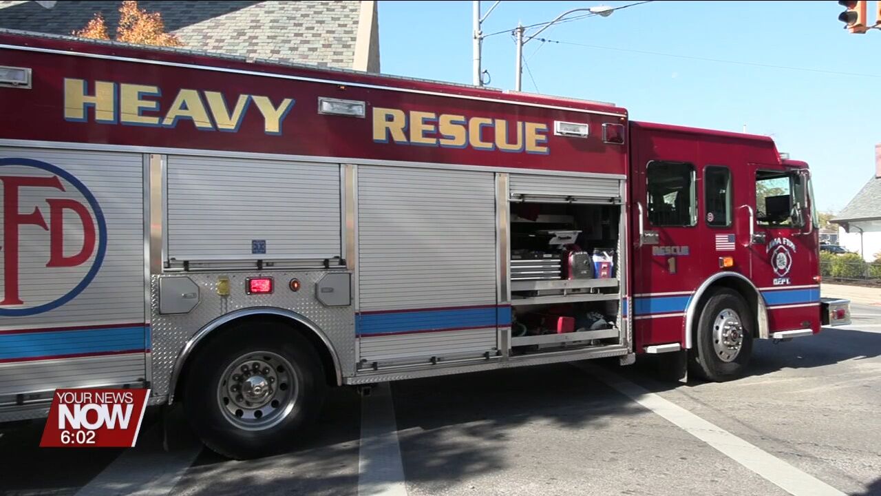Only minor injuries after one car rolls over in two-vehicle crash in downtown Lima